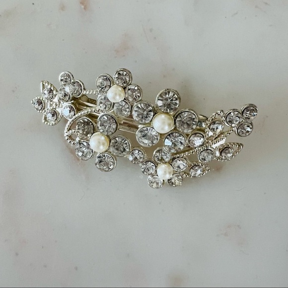 Set of two vintage hair clips crystal and pearls - Picture 3 of 7
